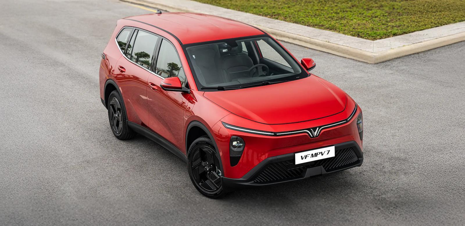 Nhận giá lăn bánh Vinfast MPV7